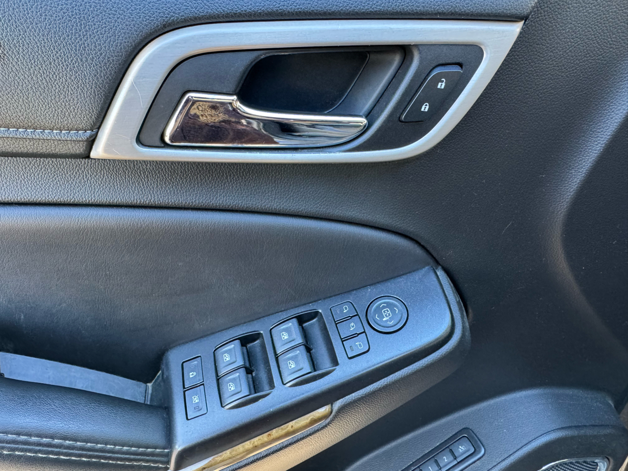 GMC Yukon 4WD 4dr Denali 2017