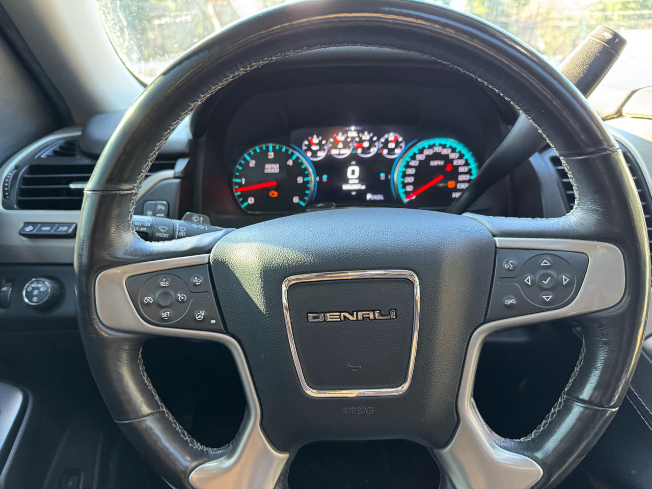 GMC Yukon 4WD 4dr Denali 2017