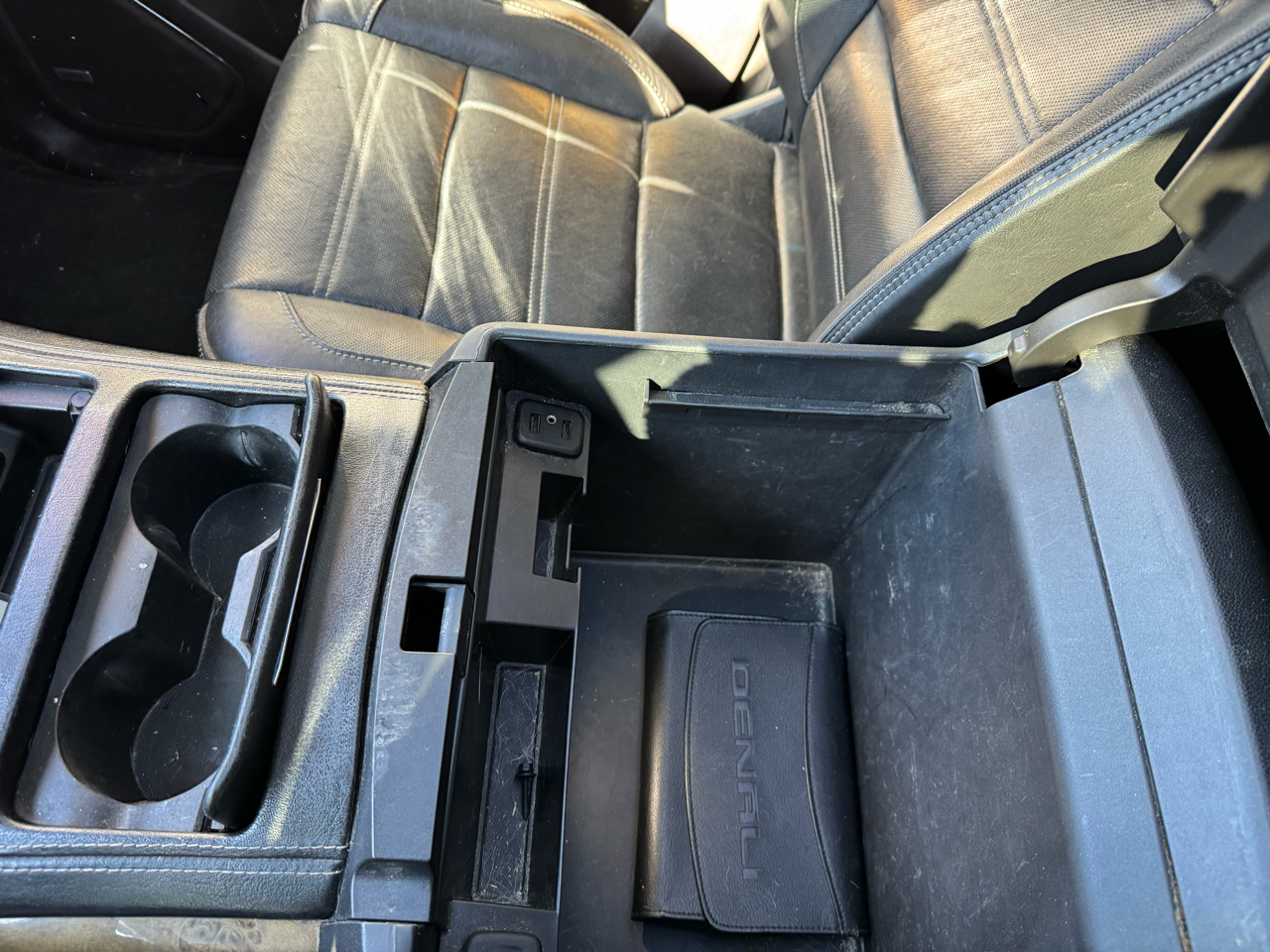 GMC Yukon 4WD 4dr Denali 2017