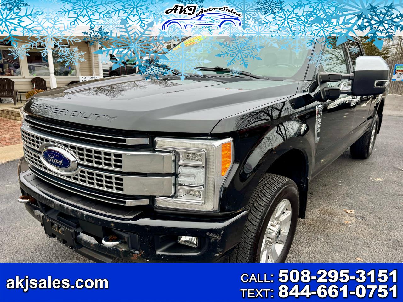 2017 Ford Super Duty F-350 SRW Platinum 4WD Crew Cab 6.75' Box