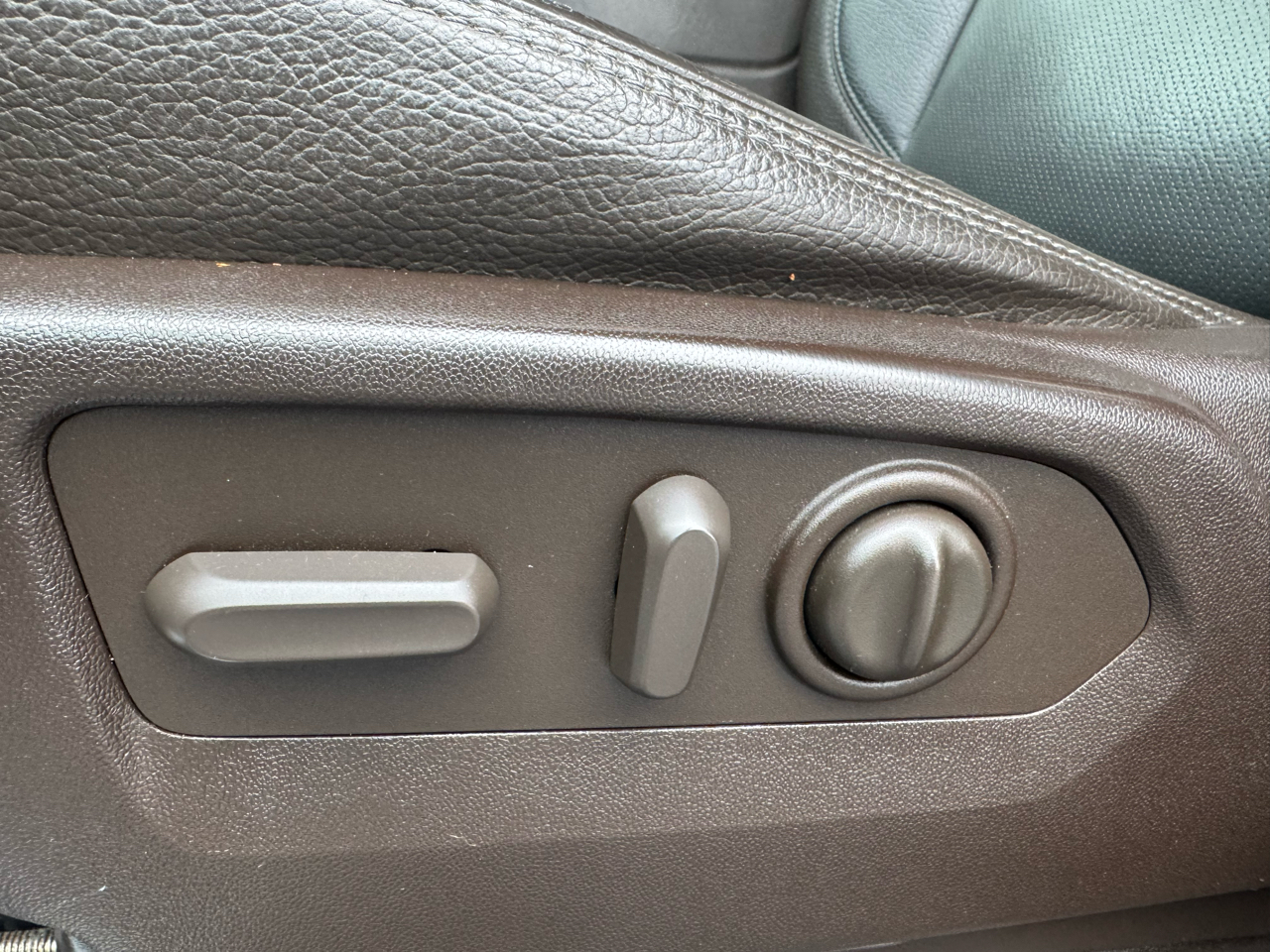 GMC Sierra 1500 4WD Crew Cab 147" Denali 2020