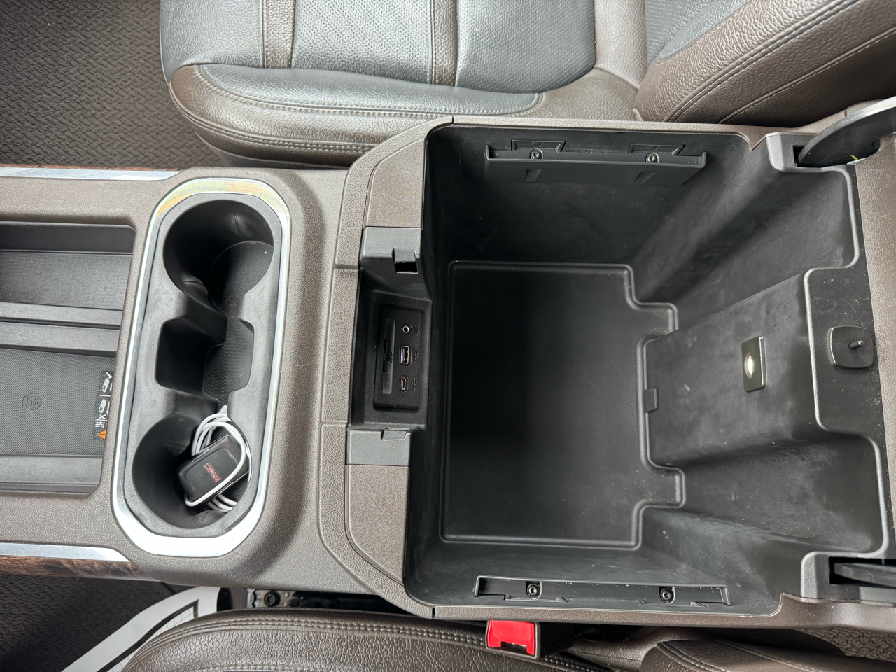 GMC Sierra 1500 4WD Crew Cab 147" Denali 2020