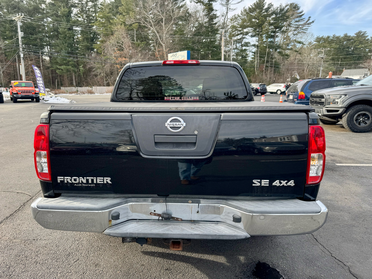 Nissan Frontier 4WD Crew Cab SWB Auto SE 2010