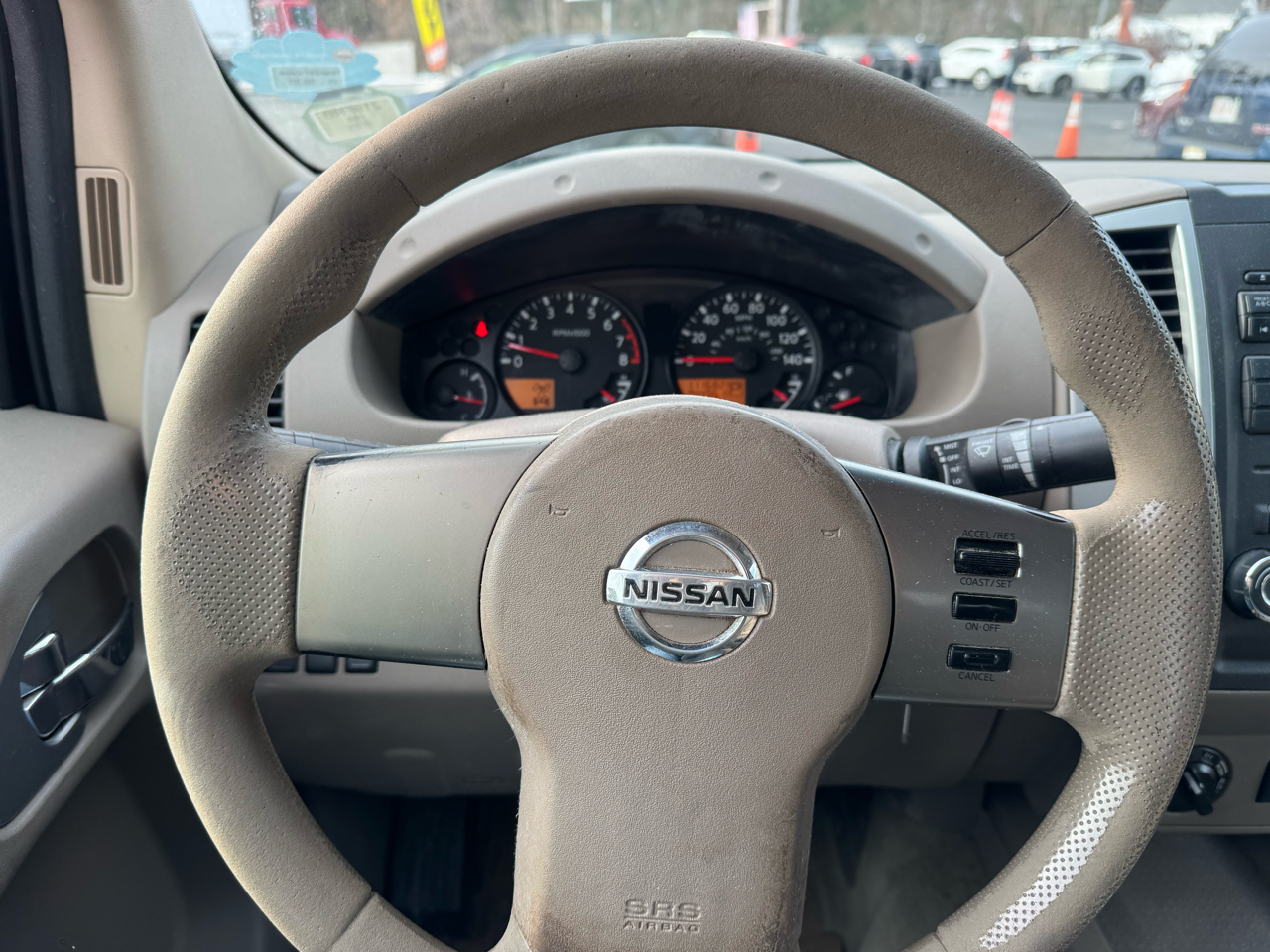 Nissan Frontier 4WD Crew Cab SWB Auto SE 2010