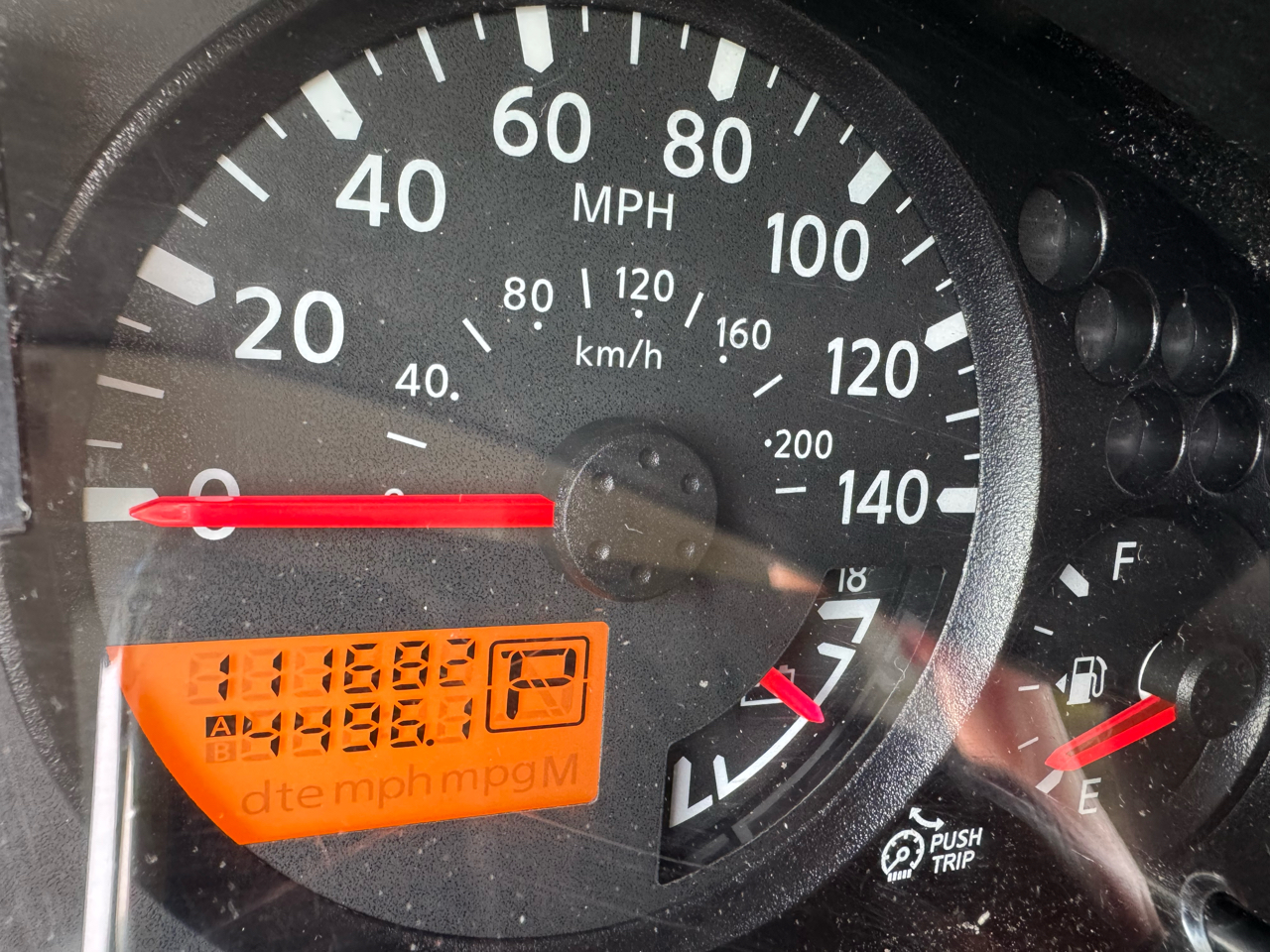 Nissan Frontier 4WD Crew Cab SWB Auto SE 2010