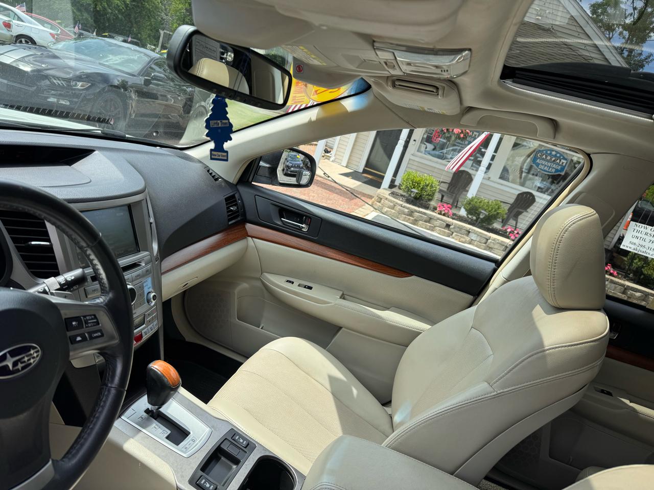 Subaru Outback 4dr Wgn H6 Auto 3.6R Limited 2014