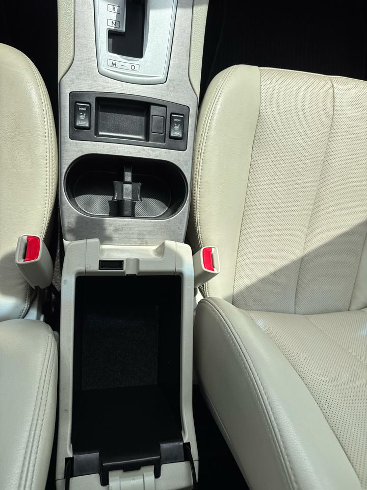 Subaru Outback 4dr Wgn H6 Auto 3.6R Limited 2014