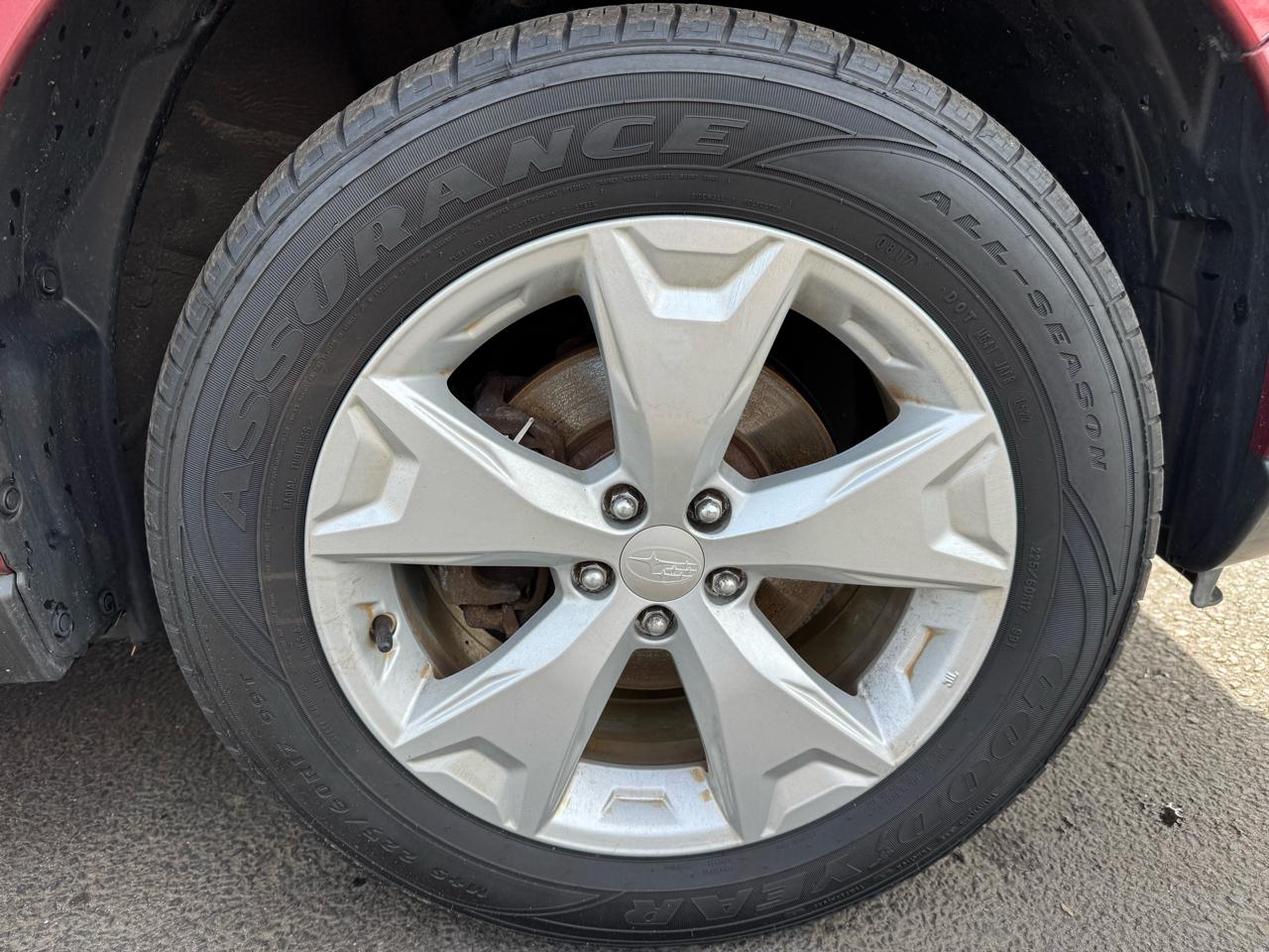 Subaru Forester 4dr CVT 2.5i Premium PZEV 2016