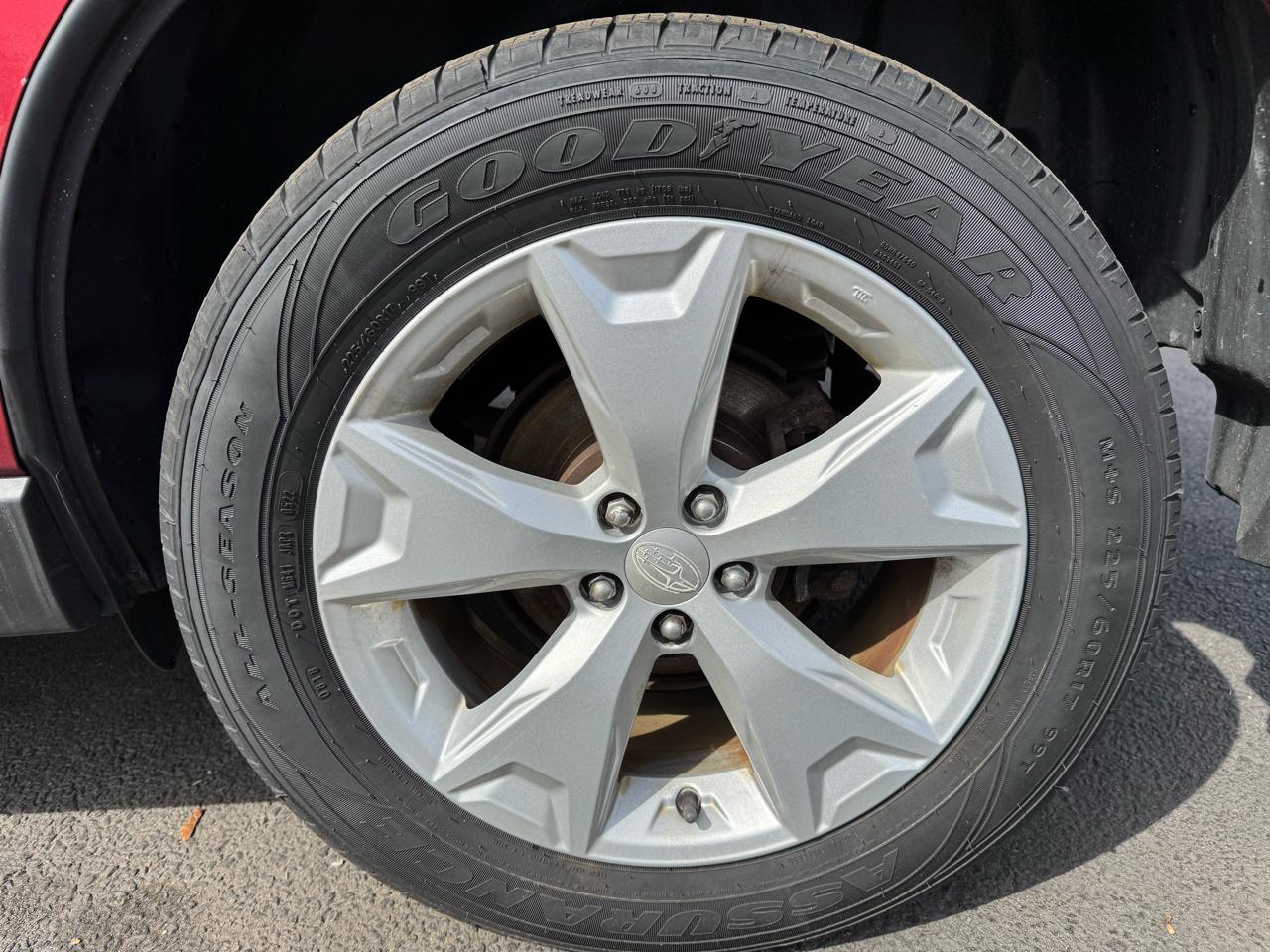 Subaru Forester 4dr CVT 2.5i Premium PZEV 2016