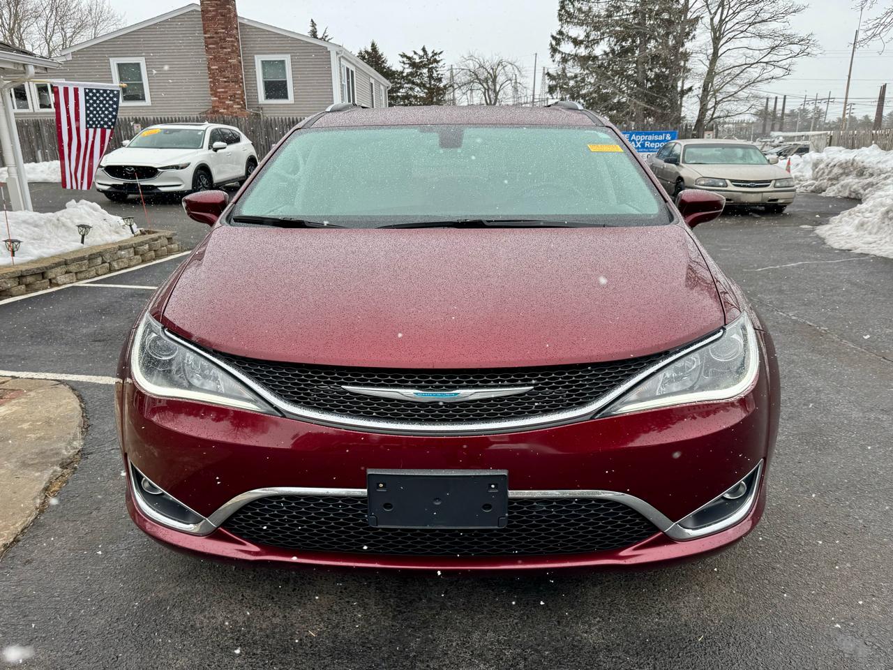 Chrysler Pacifica Hybrid Touring L FWD 2020