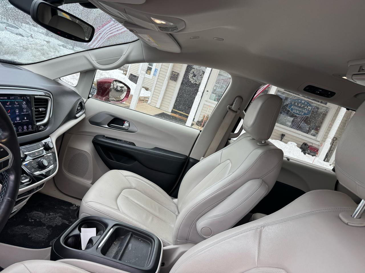 Chrysler Pacifica Hybrid Touring L FWD 2020