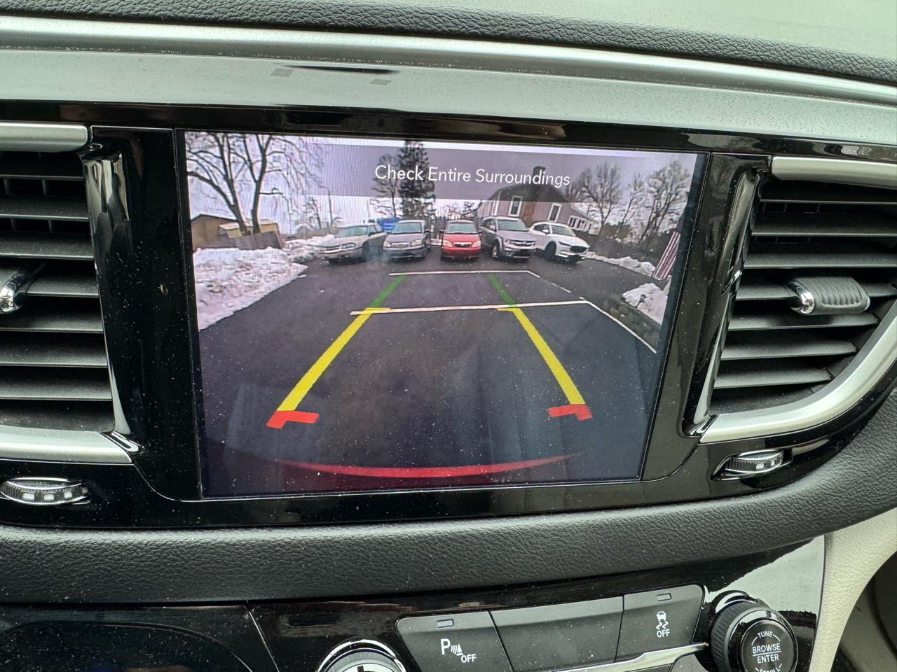 Chrysler Pacifica Hybrid Touring L FWD 2020