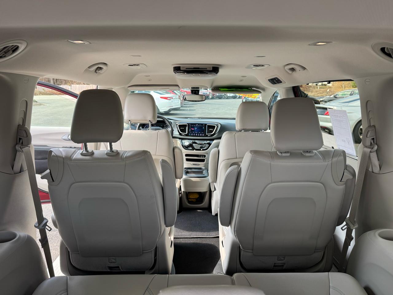 Chrysler Pacifica Hybrid Touring L FWD 2020