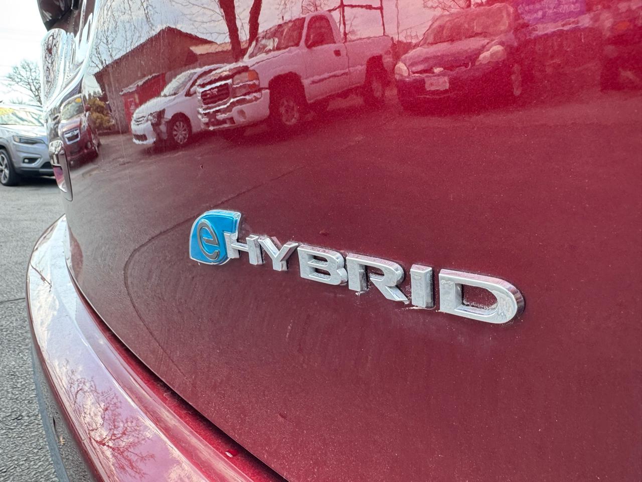 Chrysler Pacifica Hybrid Touring L FWD 2020