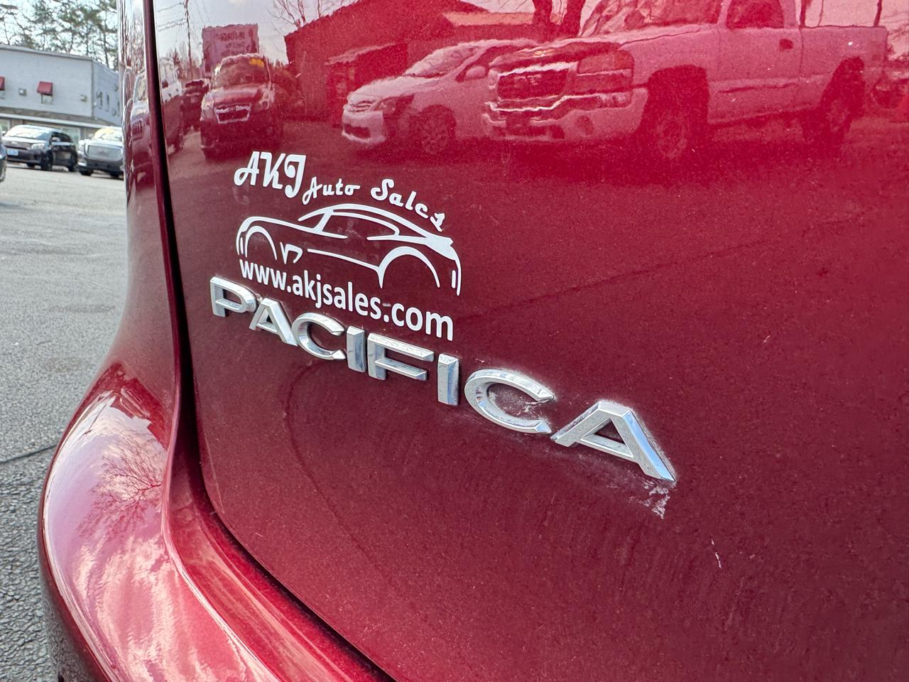 Chrysler Pacifica Hybrid Touring L FWD 2020