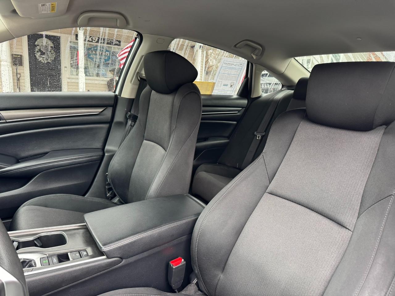 Honda Accord Sedan LX 1.5T CVT 2022