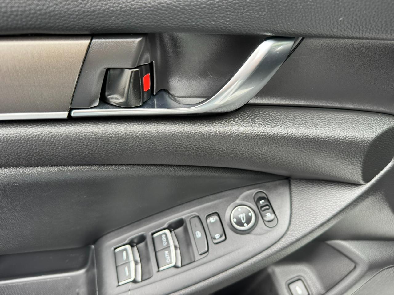 Honda Accord Sedan LX 1.5T CVT 2022