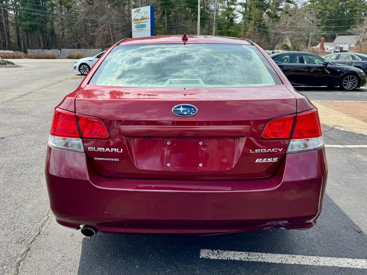 Subaru Legacy 4dr Sdn H4 Auto 2.5i Limited 2013