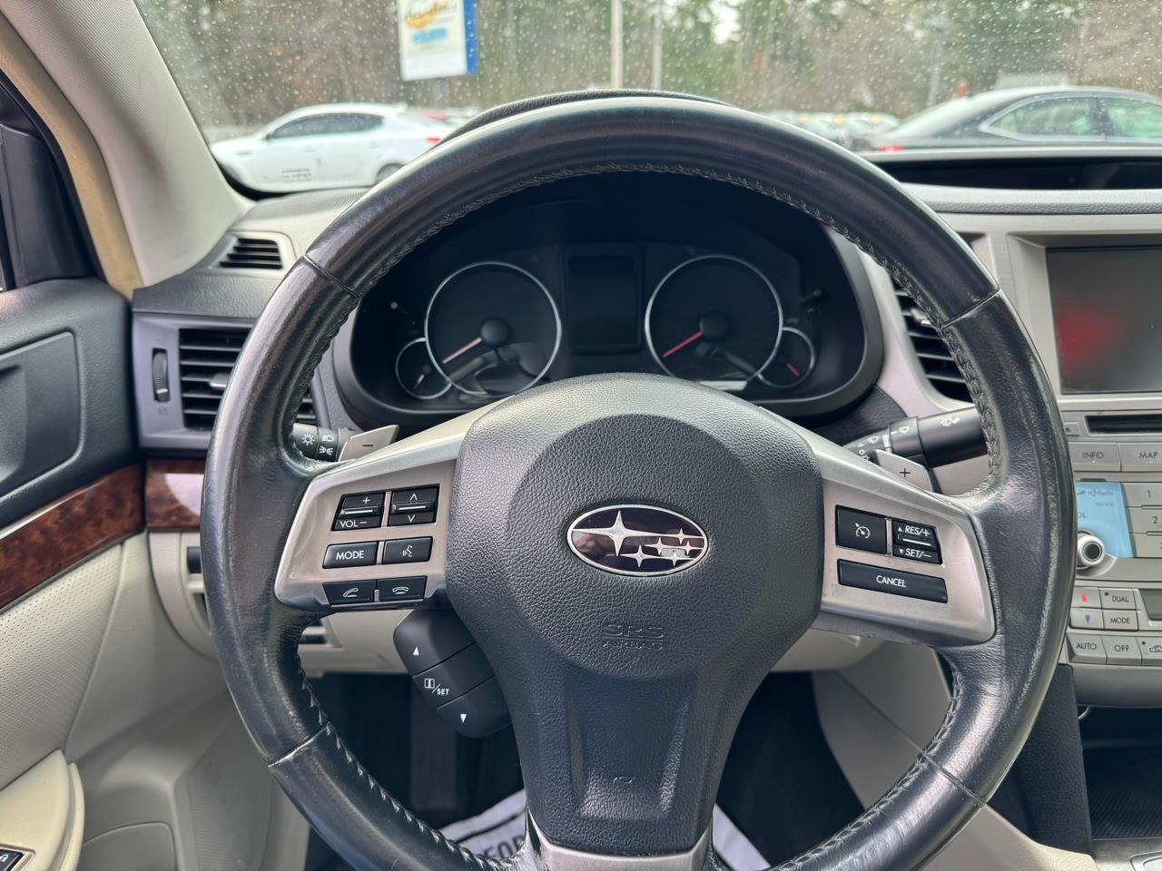 Subaru Legacy 4dr Sdn H4 Auto 2.5i Limited 2013