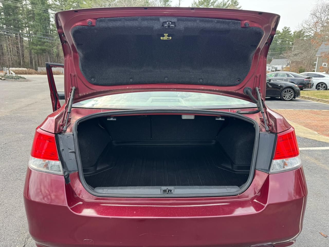 Subaru Legacy 4dr Sdn H4 Auto 2.5i Limited 2013