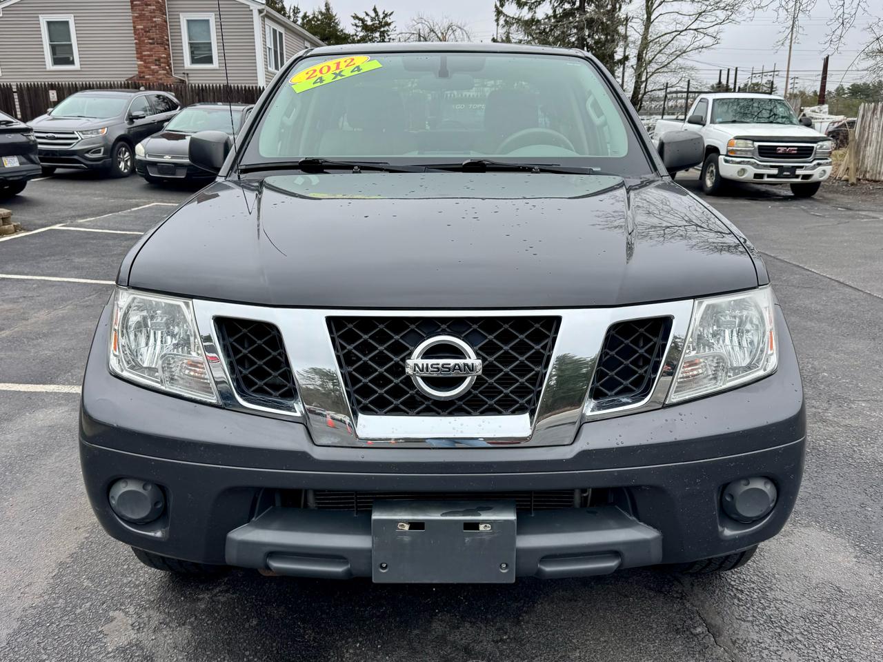 Nissan Frontier 4WD Crew Cab SWB Auto SV 2012