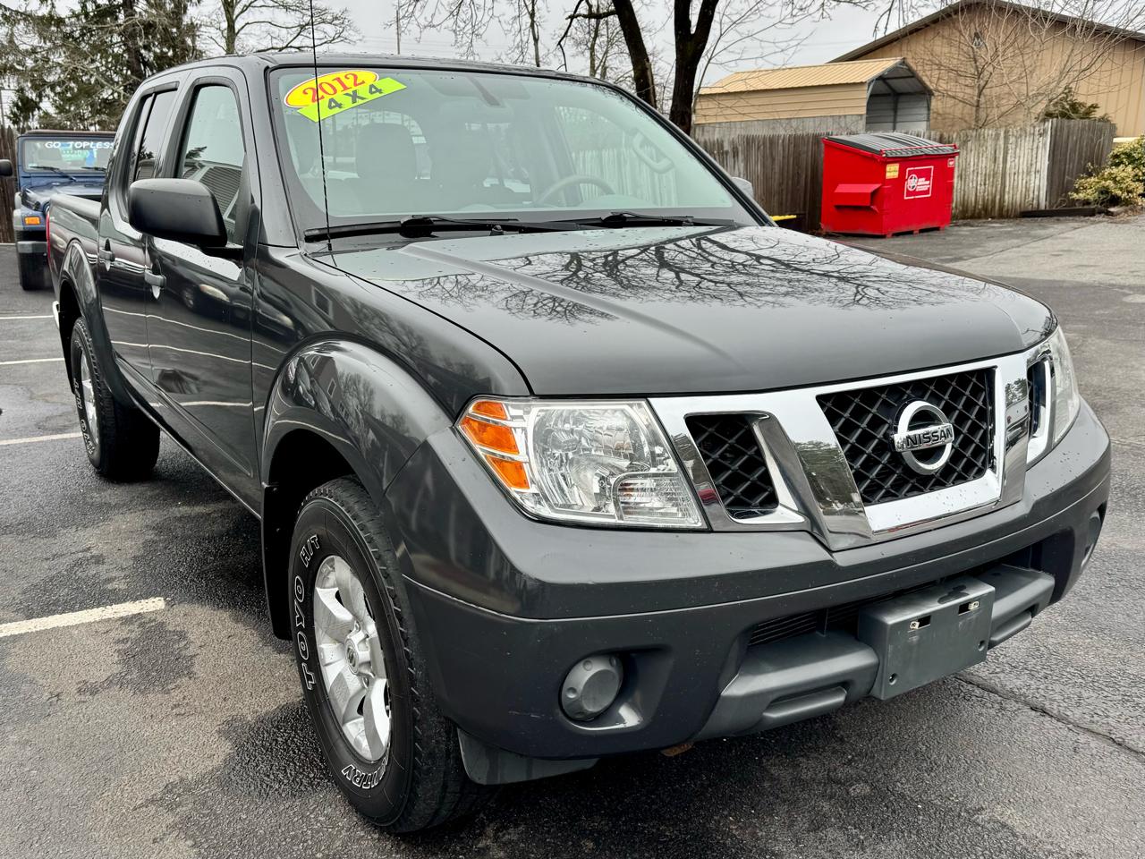 Nissan Frontier 4WD Crew Cab SWB Auto SV 2012