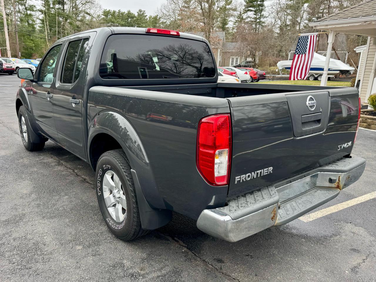 Nissan Frontier 4WD Crew Cab SWB Auto SV 2012