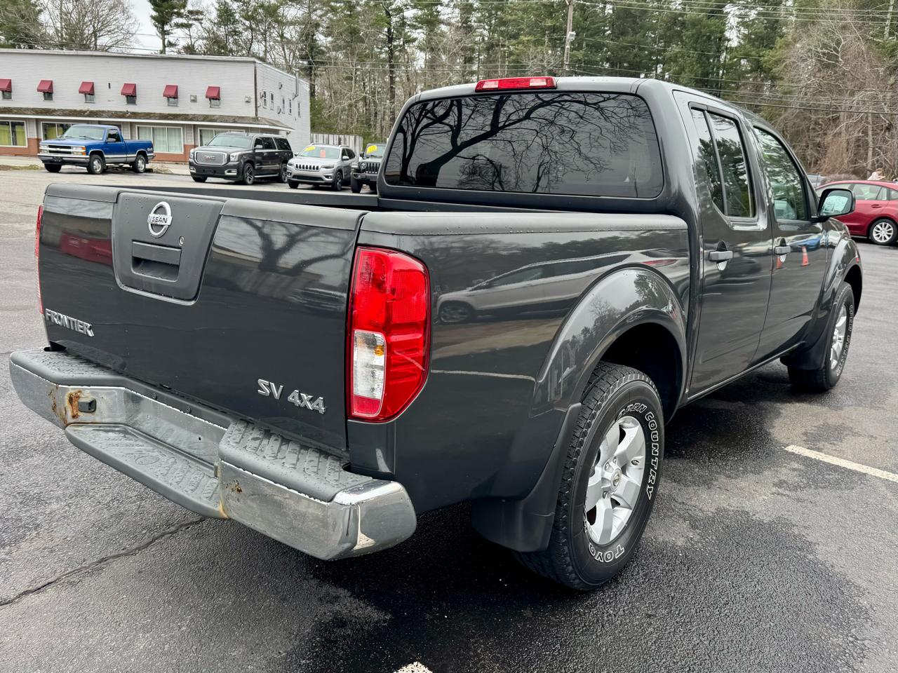 Nissan Frontier 4WD Crew Cab SWB Auto SV 2012