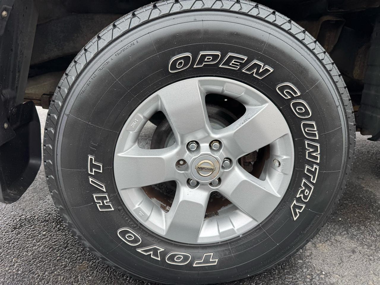 Nissan Frontier 4WD Crew Cab SWB Auto SV 2012