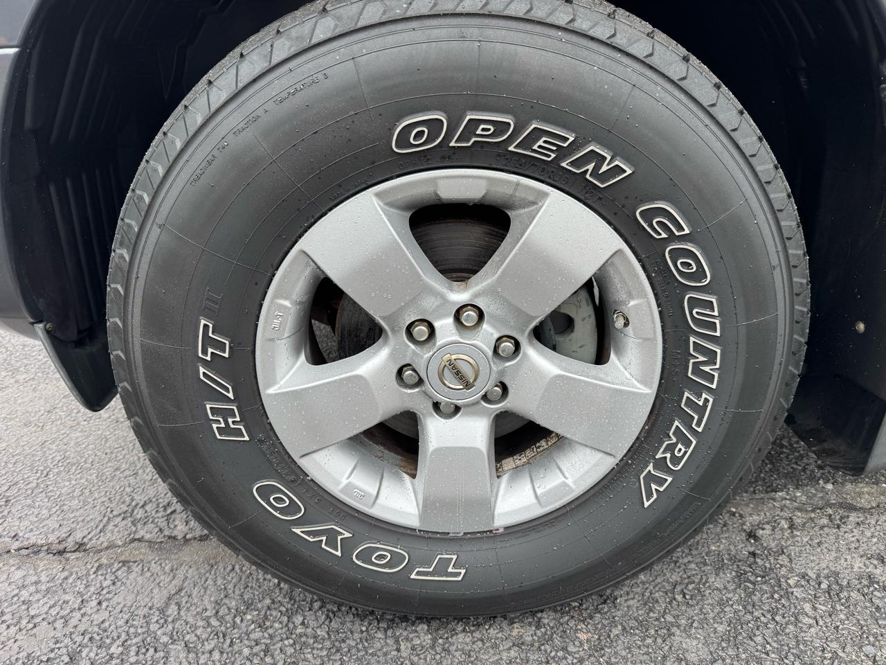 Nissan Frontier 4WD Crew Cab SWB Auto SV 2012