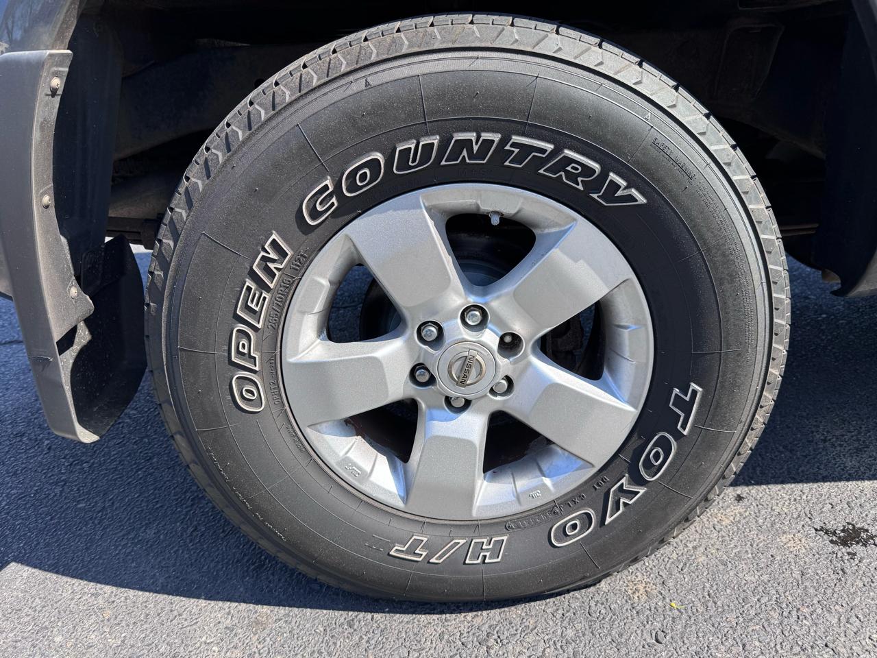 Nissan Frontier 4WD Crew Cab SWB Auto SV 2012