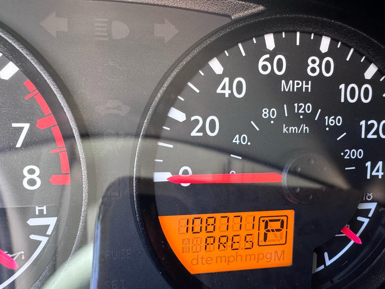 Nissan Frontier 4WD Crew Cab SWB Auto SV 2012
