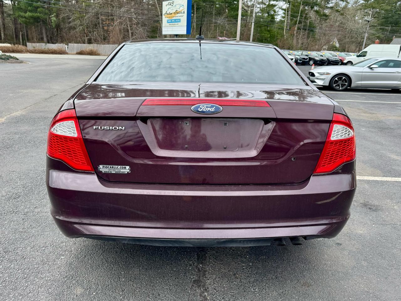 Ford Fusion 4dr Sdn S FWD 2012