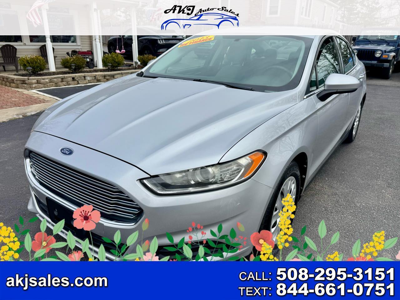 2013 Ford Fusion 4dr Sdn S FWD