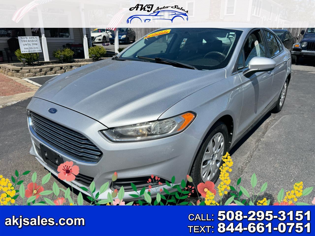 2013 Ford Fusion 4dr Sdn S FWD