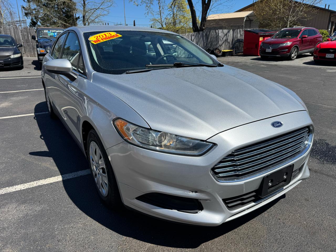 Ford Fusion 4dr Sdn S FWD 2013