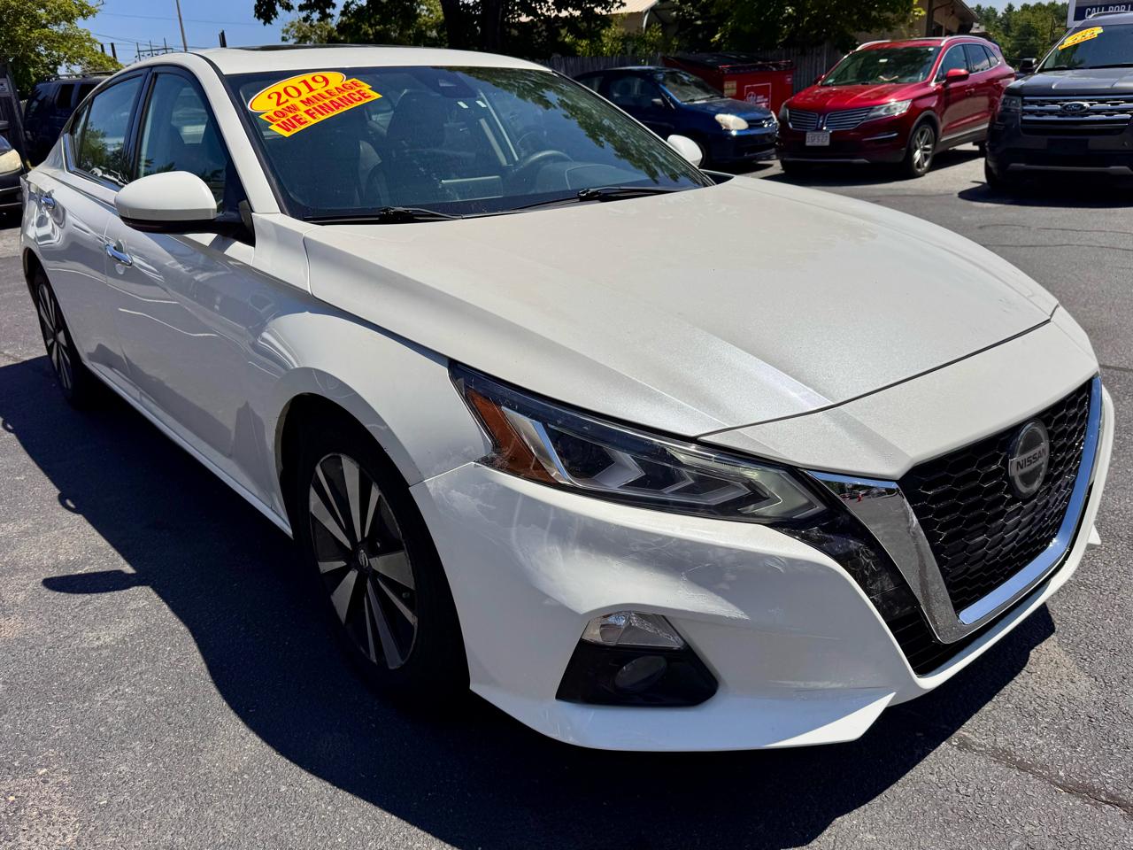 Nissan Altima 2.5 SV Sedan 2019