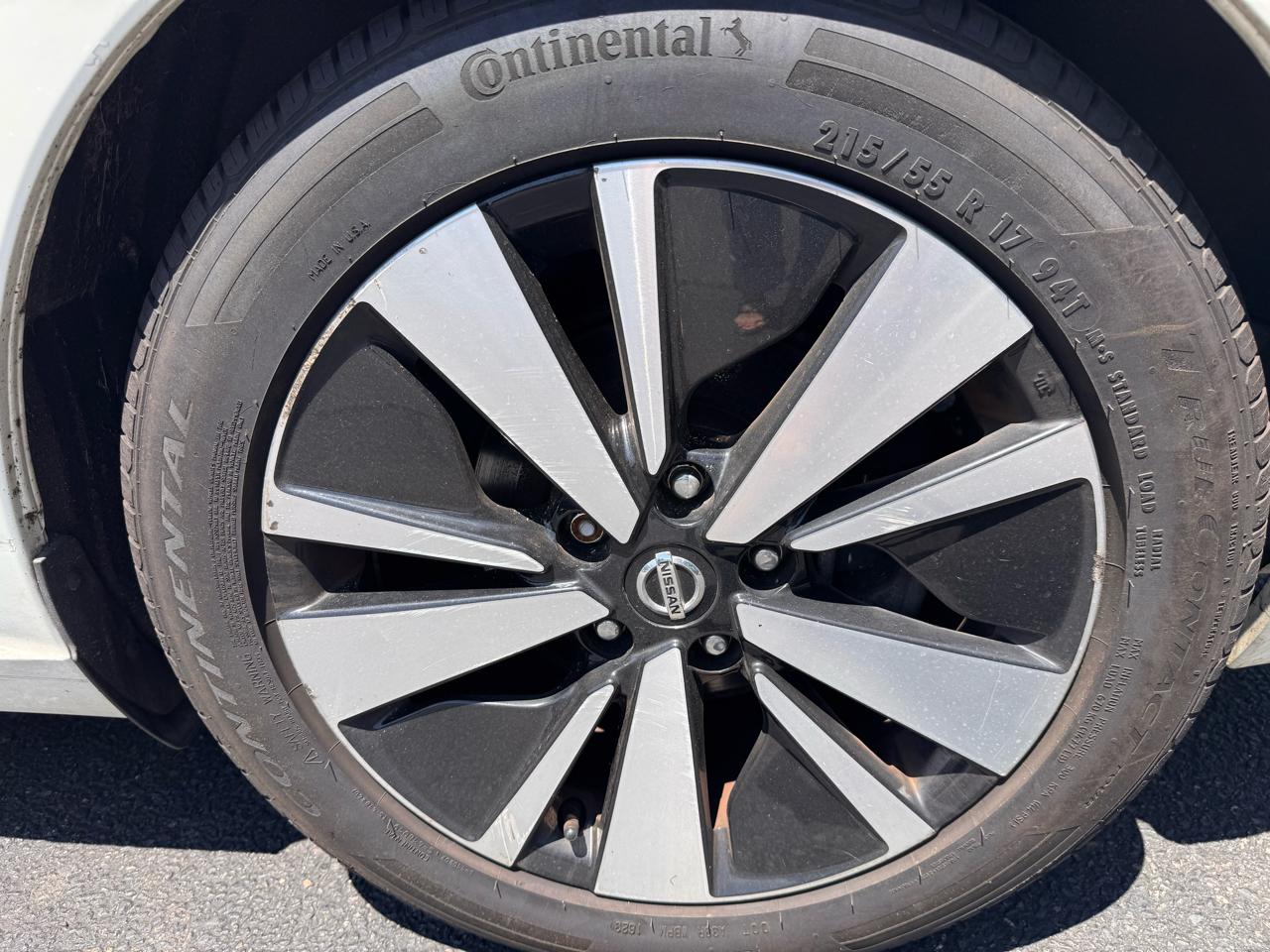 Nissan Altima 2.5 SV Sedan 2019