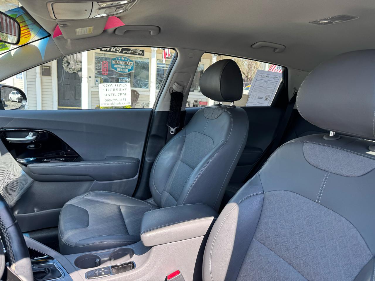 Kia Niro EX FWD 2017