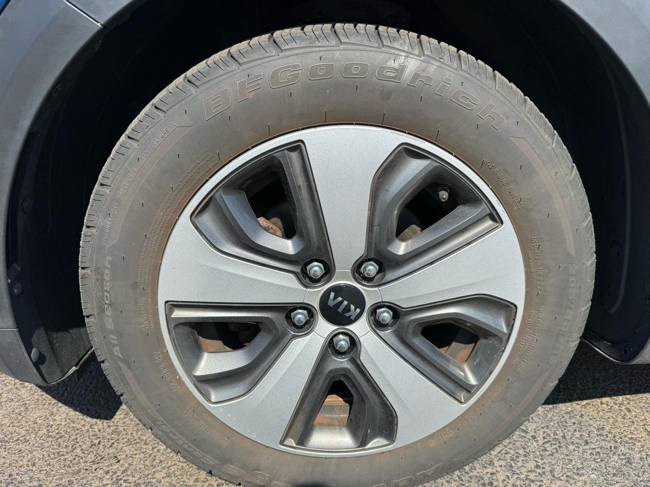 Kia Niro EX FWD 2017