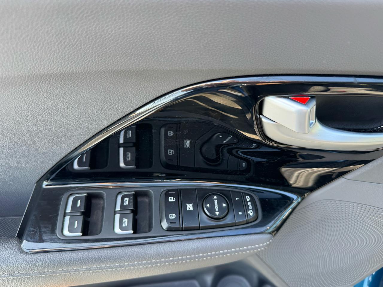 Kia Niro EX FWD 2017