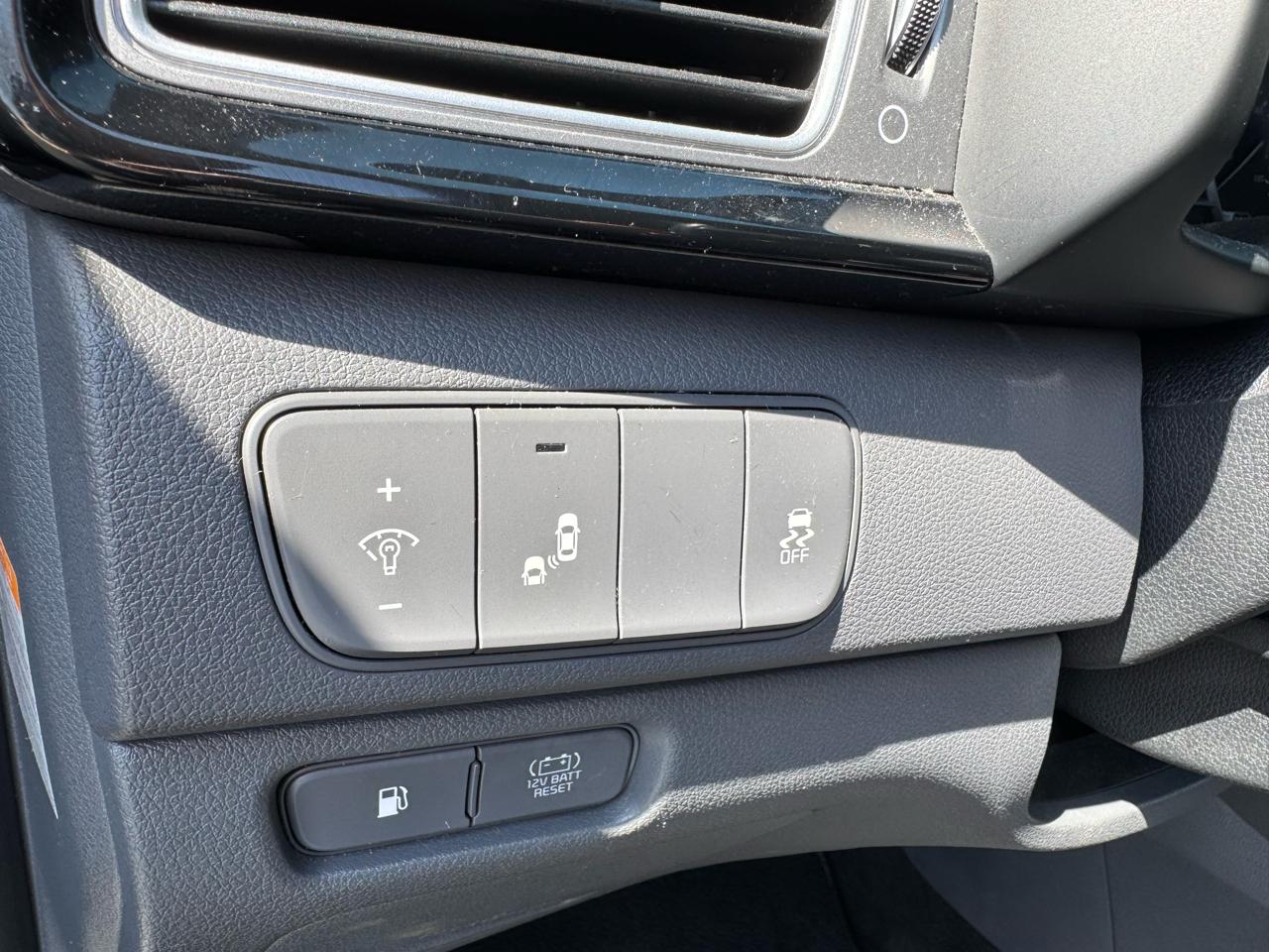 Kia Niro EX FWD 2017