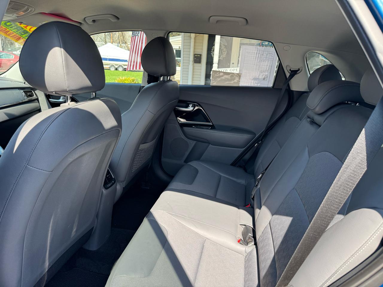 Kia Niro EX FWD 2017