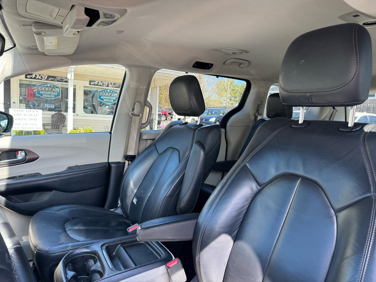 Chrysler Pacifica Touring-L FWD 2017