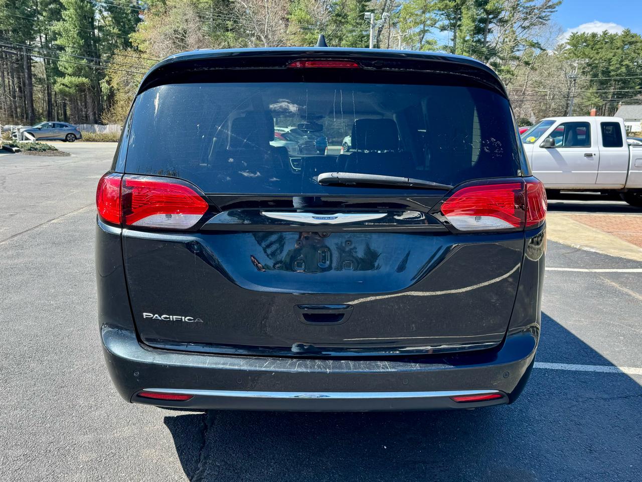 Chrysler Pacifica Touring-L FWD 2017