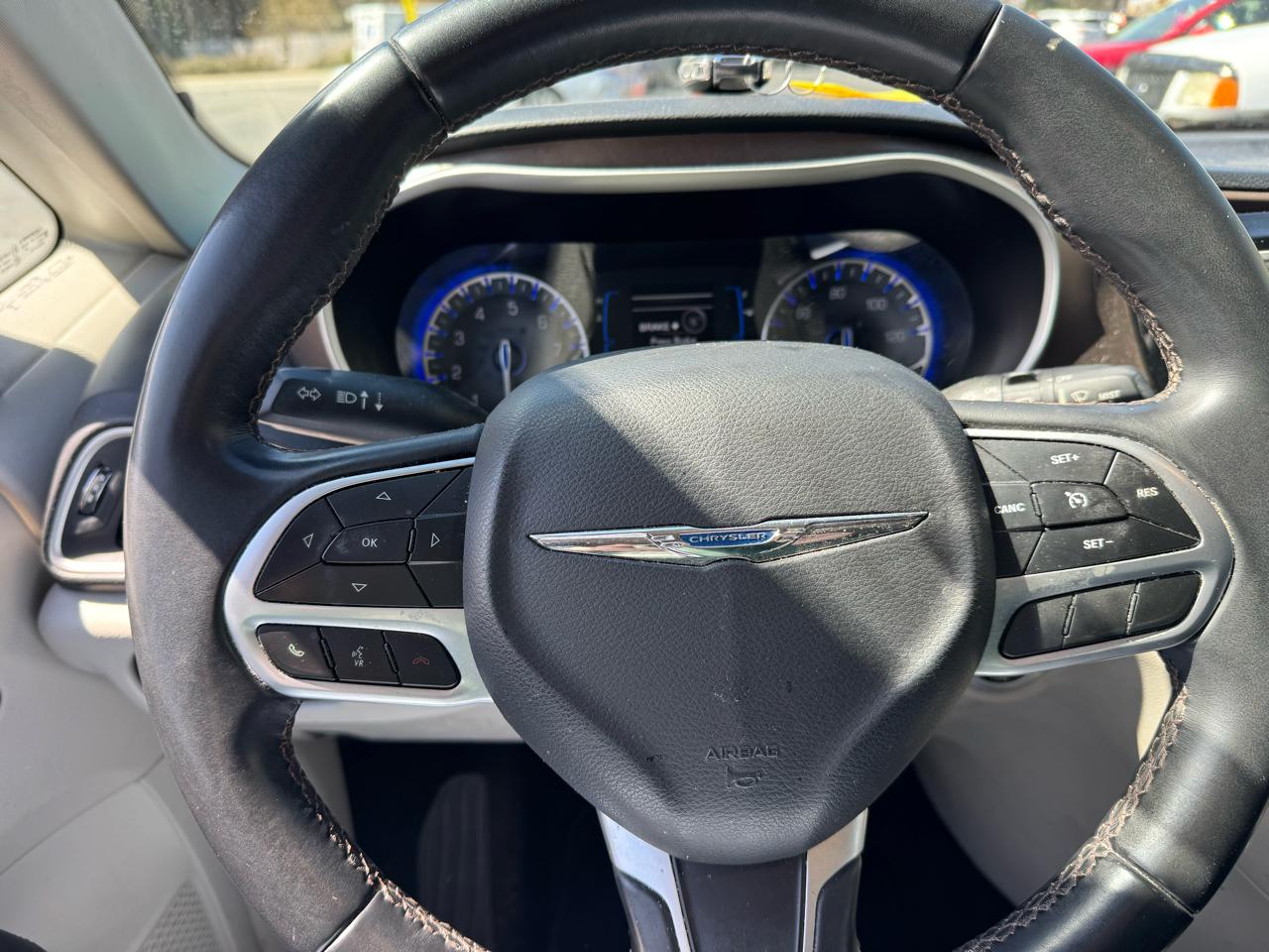 Chrysler Pacifica Touring-L FWD 2017