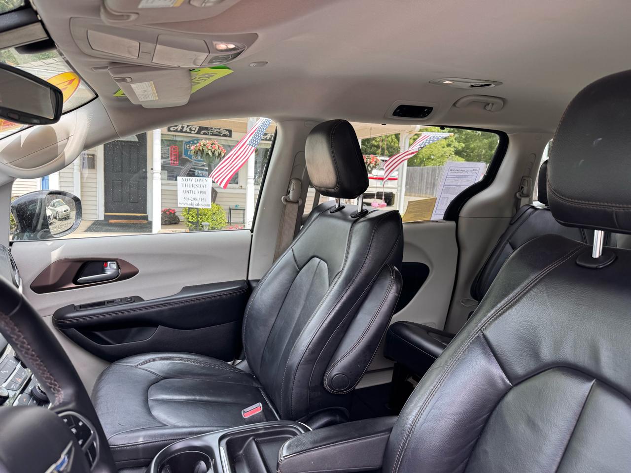 Chrysler Pacifica Touring-L FWD 2017