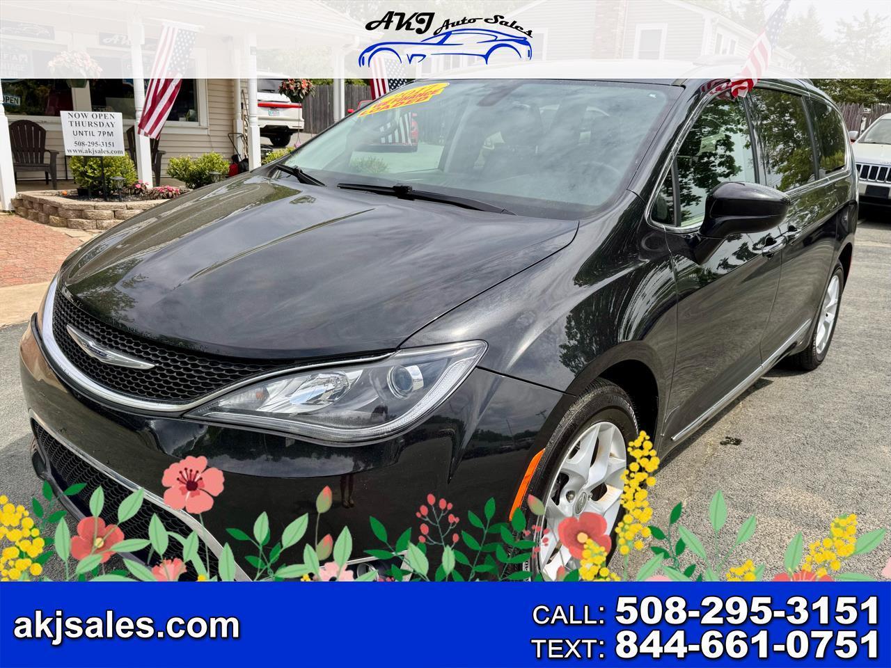 2017 Chrysler Pacifica Touring-L FWD