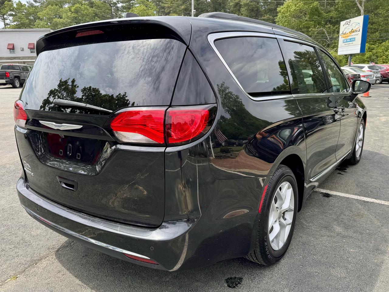 Chrysler Pacifica Touring-L FWD 2017