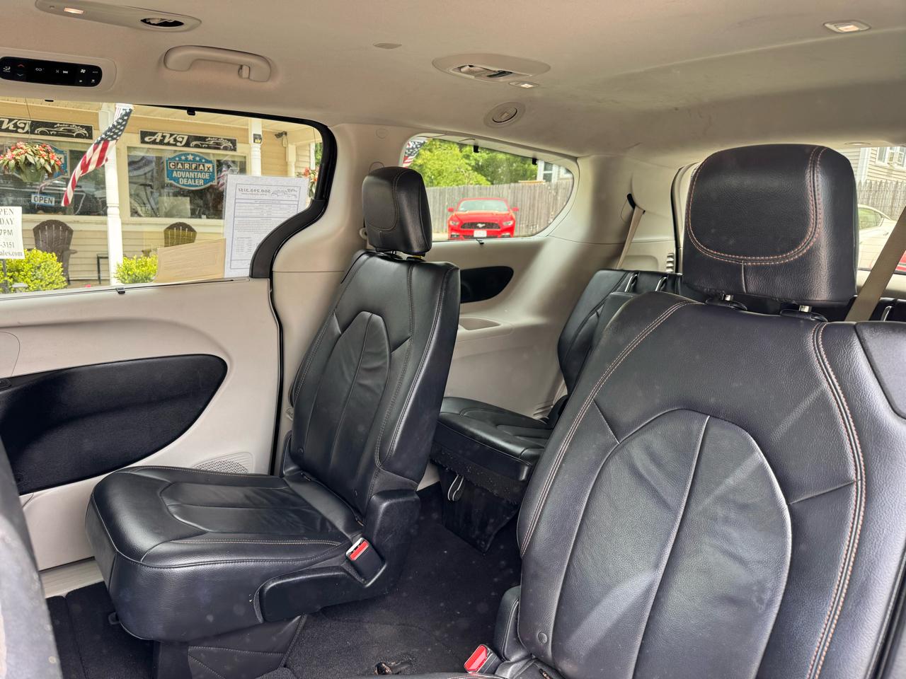 Chrysler Pacifica Touring-L FWD 2017